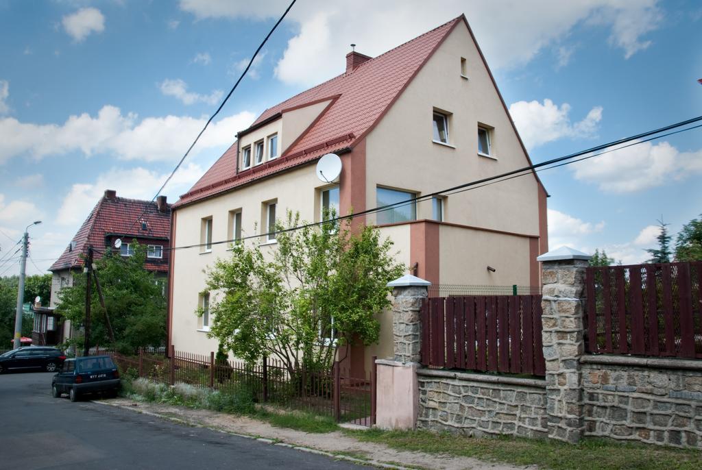 Guest House Wanda Wałbrzych Exterior foto